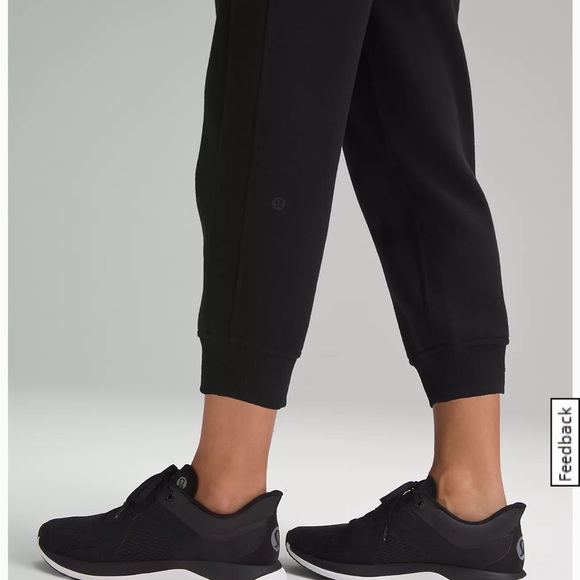 Lululemon Scuba High-Rise Cropped Jogger - Picture 2 of 8